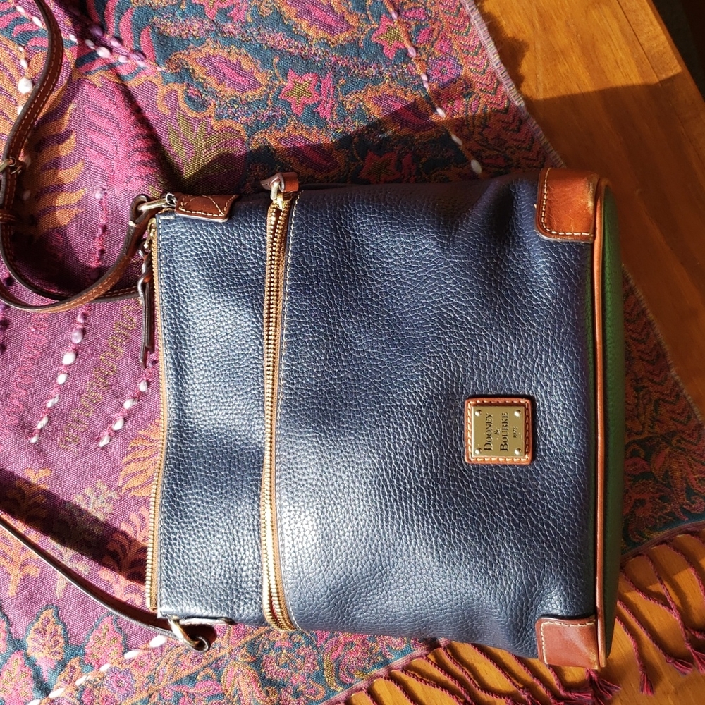 Dooney & Bourne shoulder bag